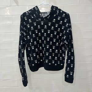TART INTIMATES Women’s Skull & Cross Bones LongSleeve Hoodie Shirt Sz Medium